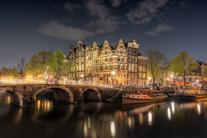 Un pont à  Amsterdam en Pays-Bas